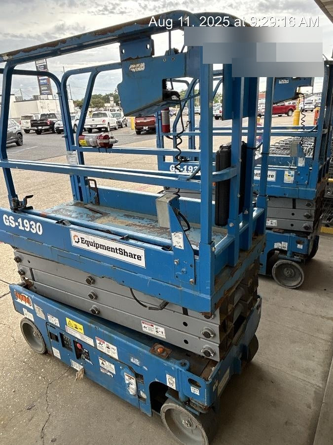 2019 Genie GS-1930 Fixed Rails with Chain Entry