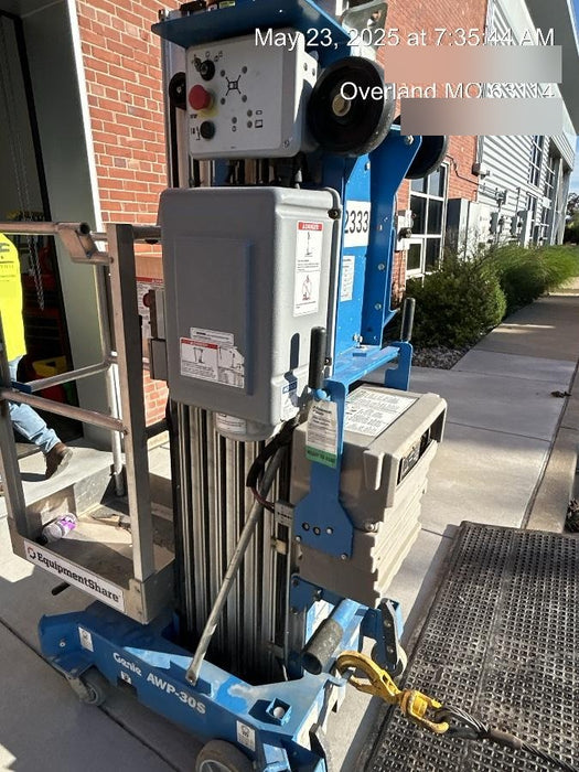 2021 GENIE AWP-30S DC
