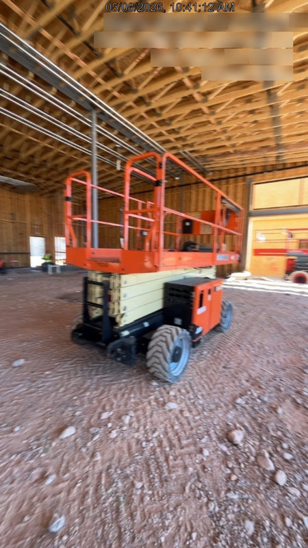2021 JLG ERT4069