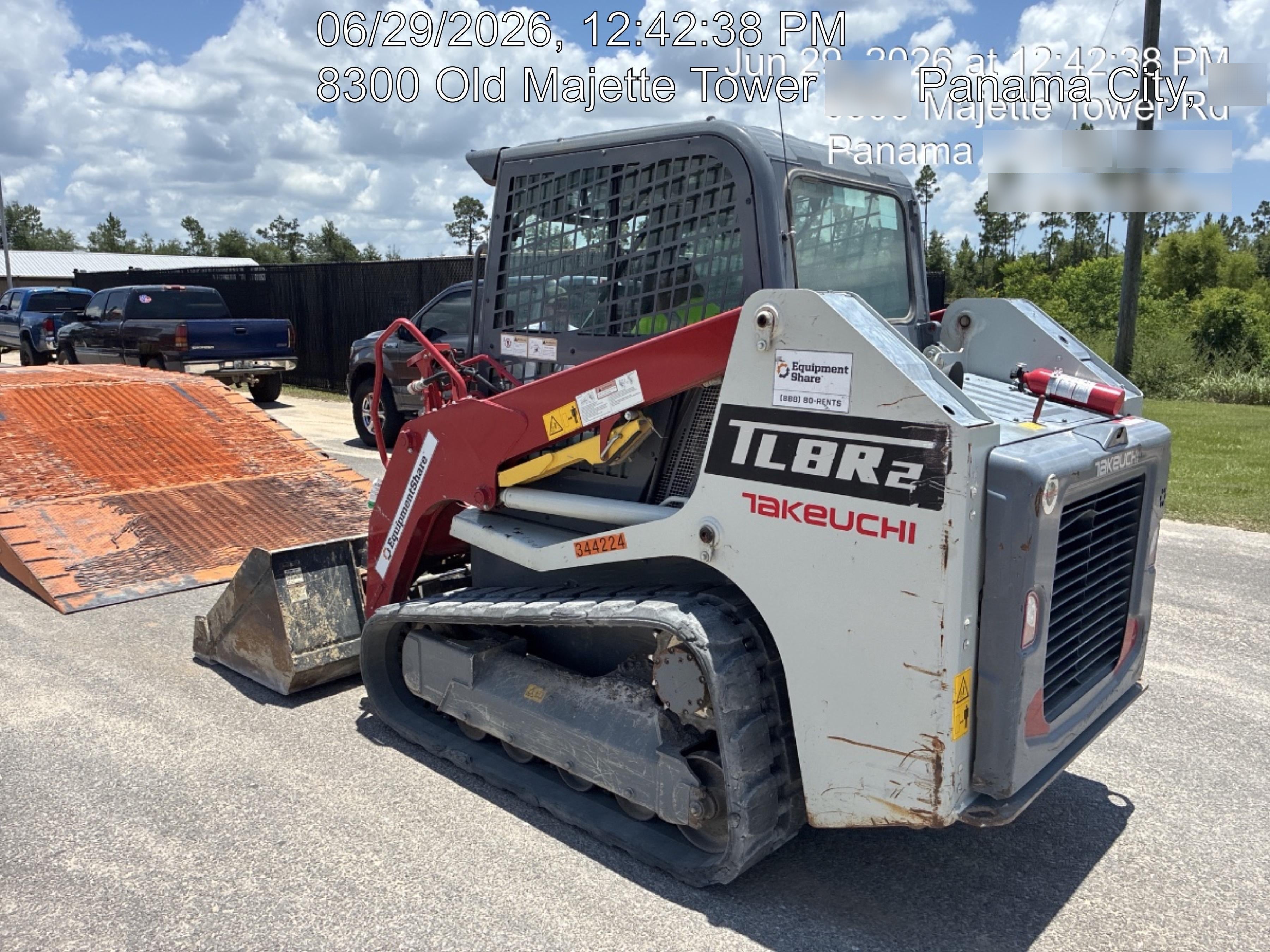 2023 TAKEUCHI TL8R2-CR