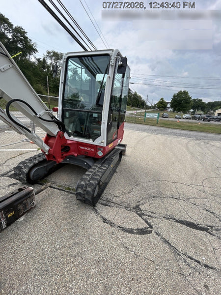 2021 TAKEUCHI TB235-2CR