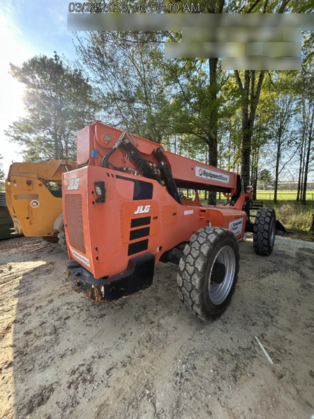 2020 SKYTRAK 8042