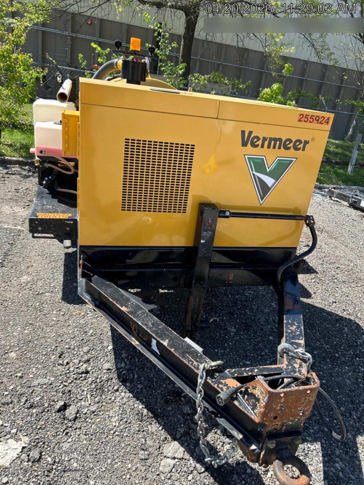 2022 VAC-TRON LP573XDT