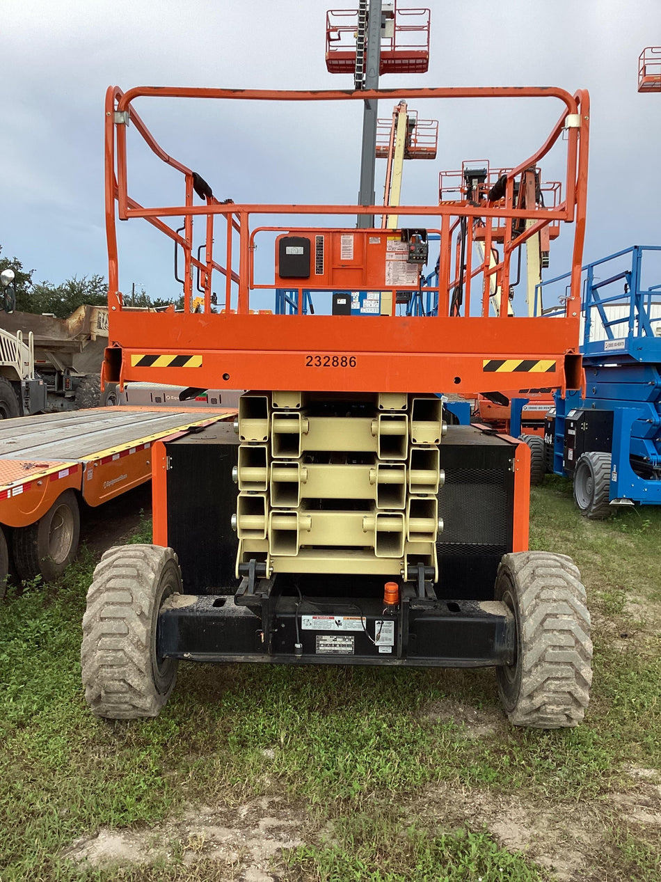 2022 JLG 4394RT