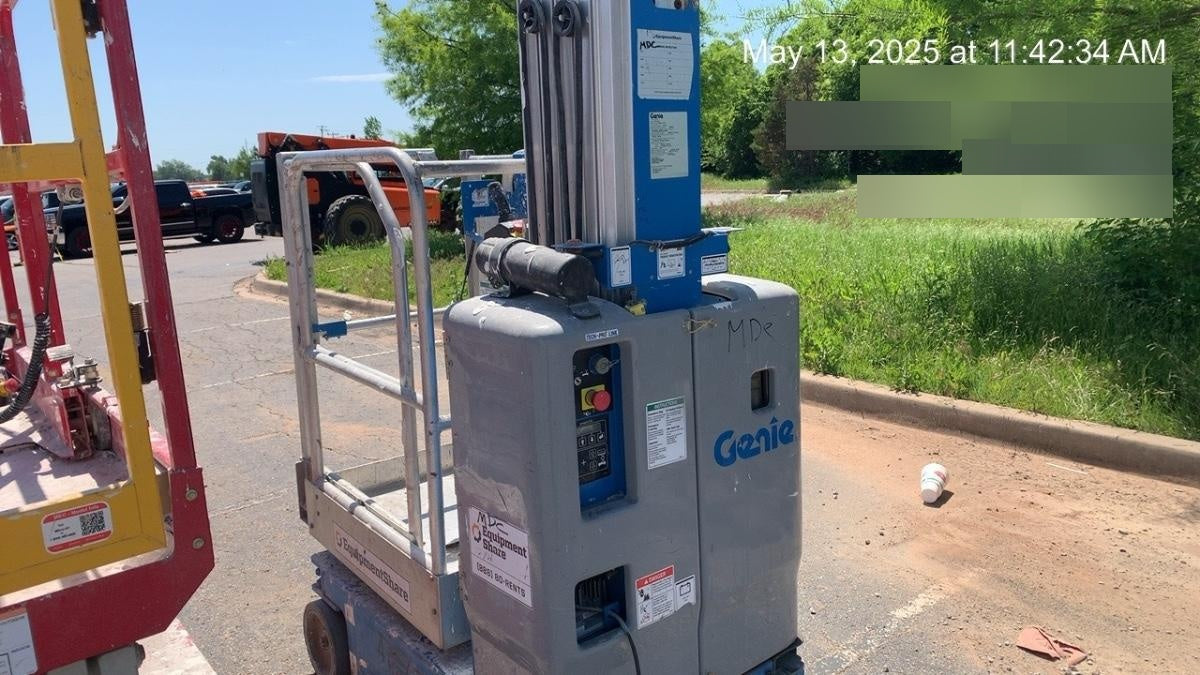 2019 GENIE GR-20