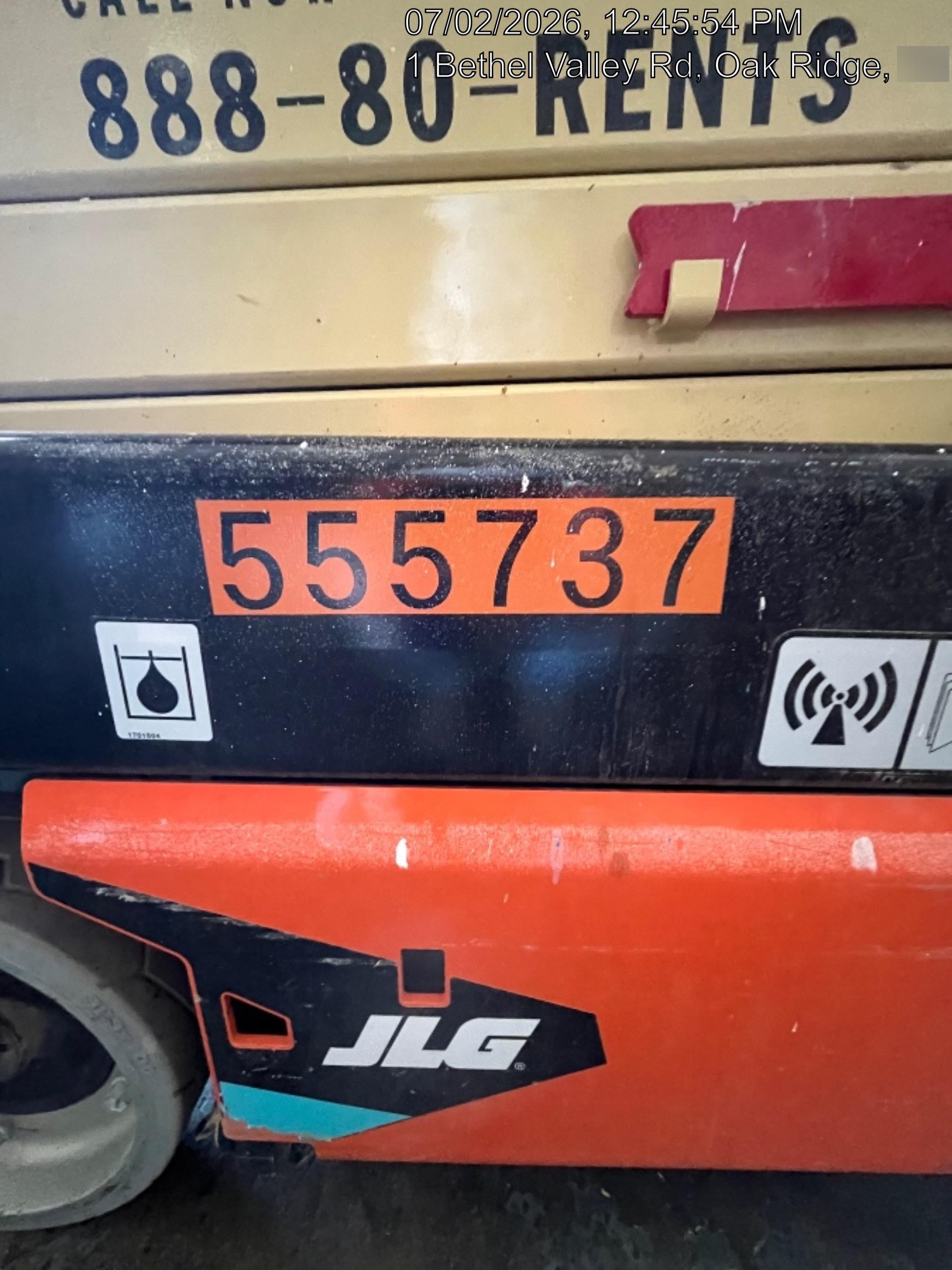 2025 JLG ES1932