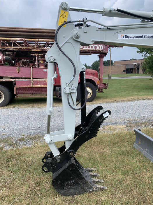 2021 TAKEUCHI TB235-2R