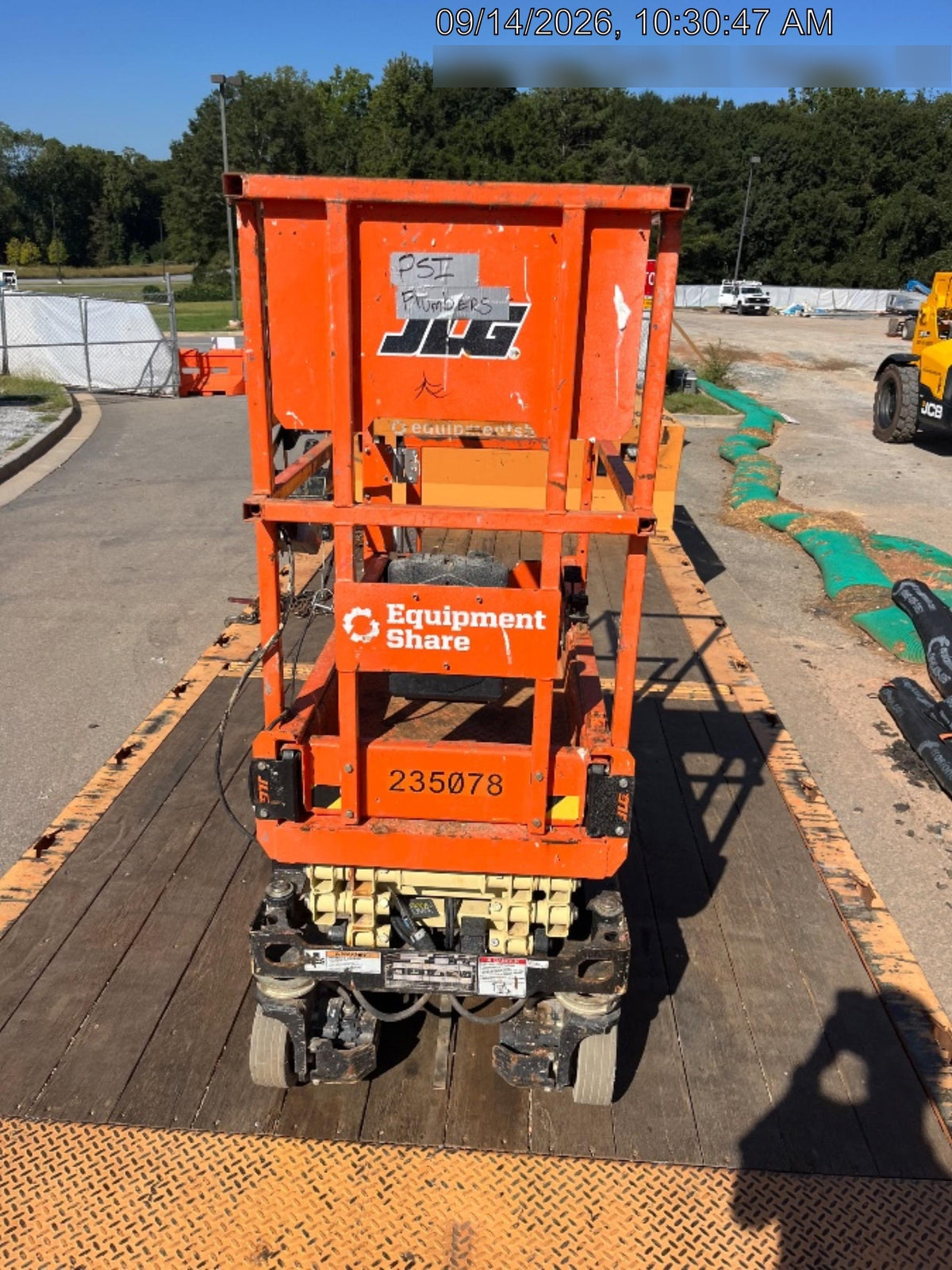 2022 JLG ES1330L