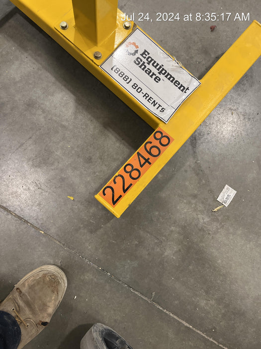 2022 BIG ASS FANS Yellow Jacket