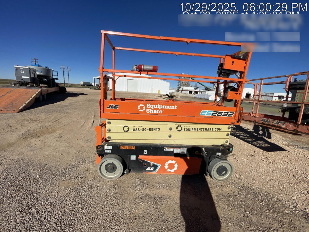 2023 JLG ES2632