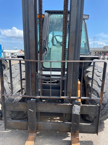 2021 CASE 588H