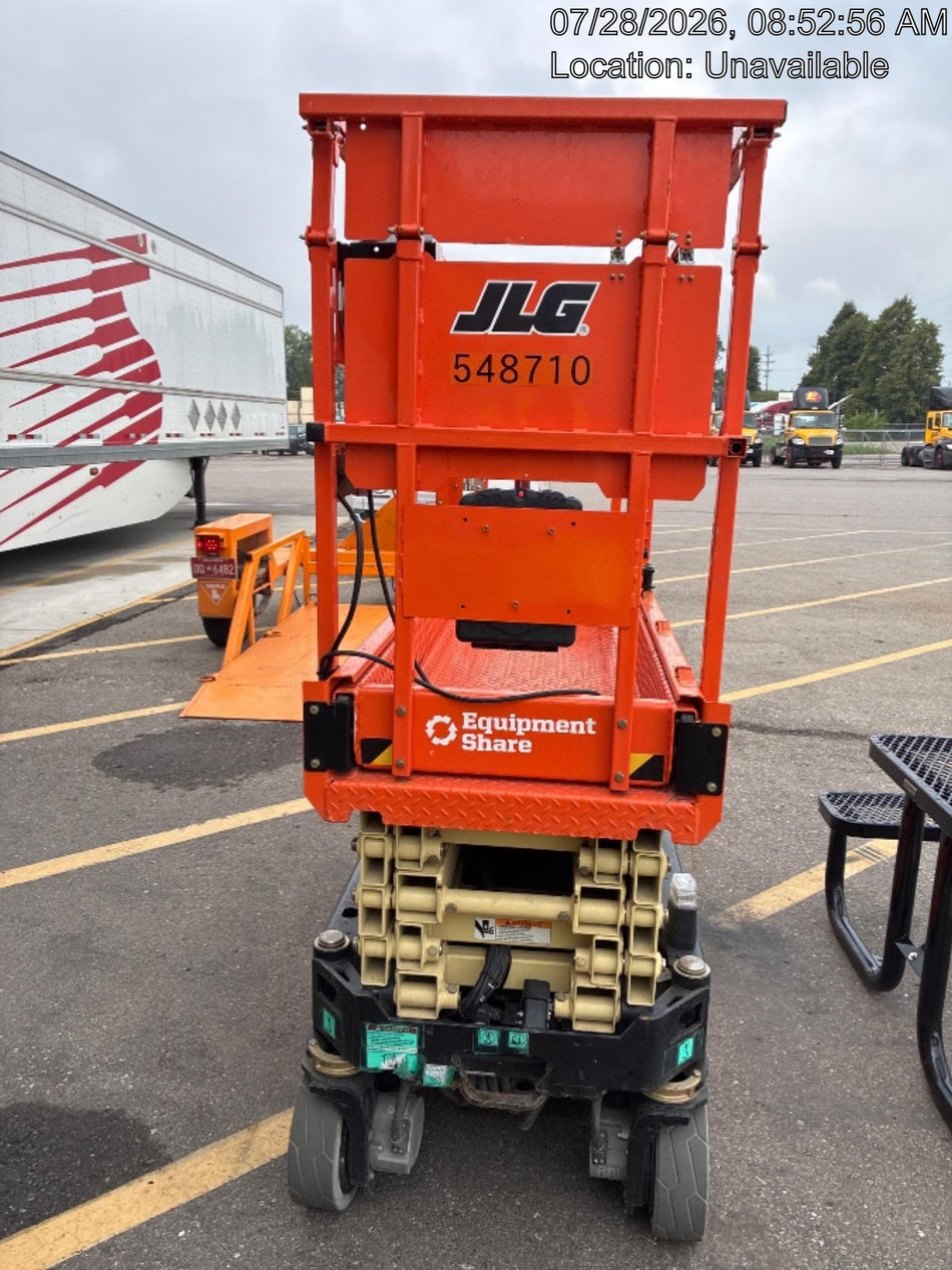 2025 JLG ES1932