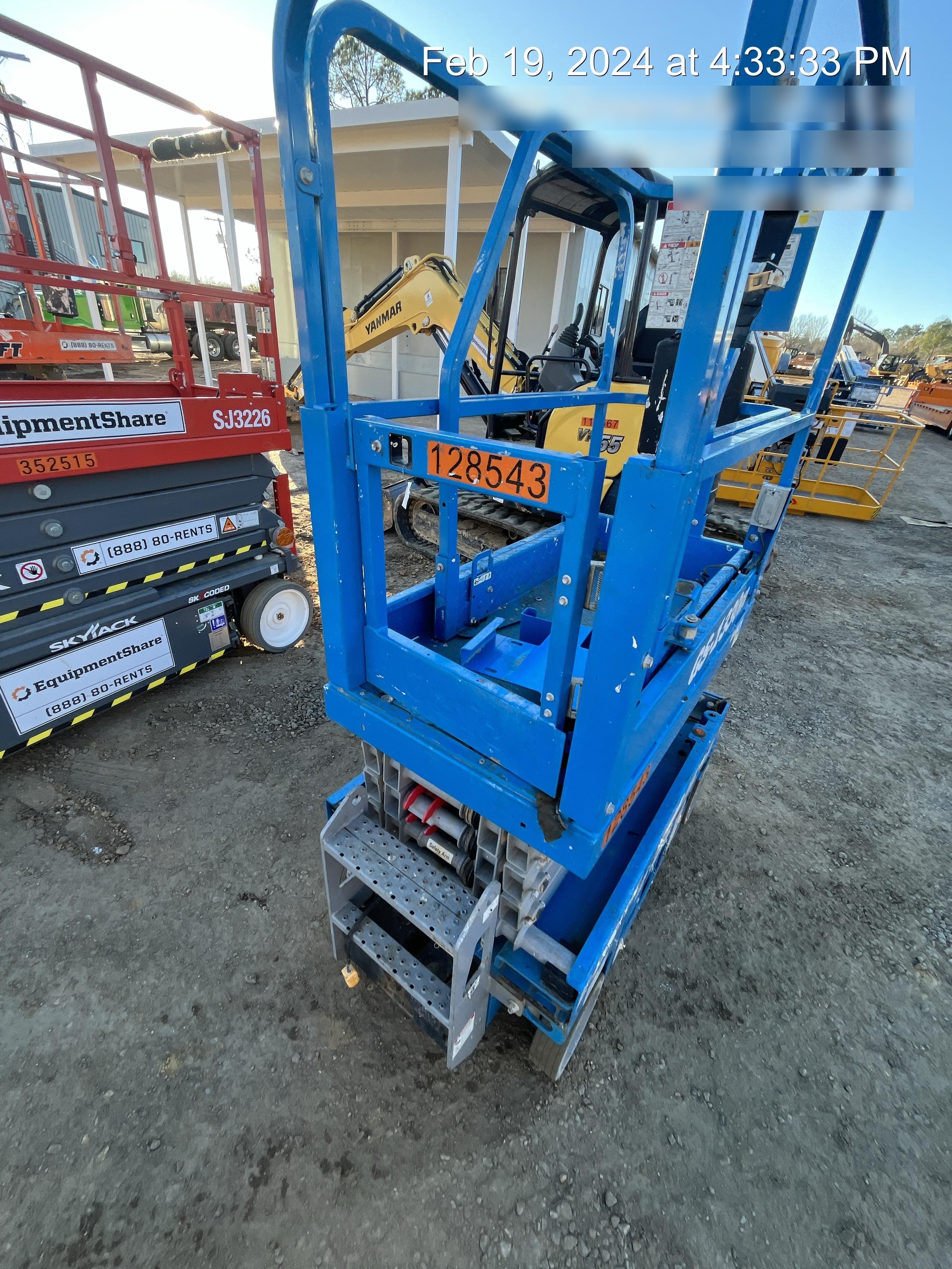 2021 GENIE GS-1330m
