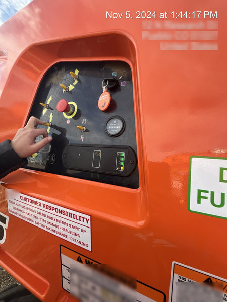 2023 JLG 600S