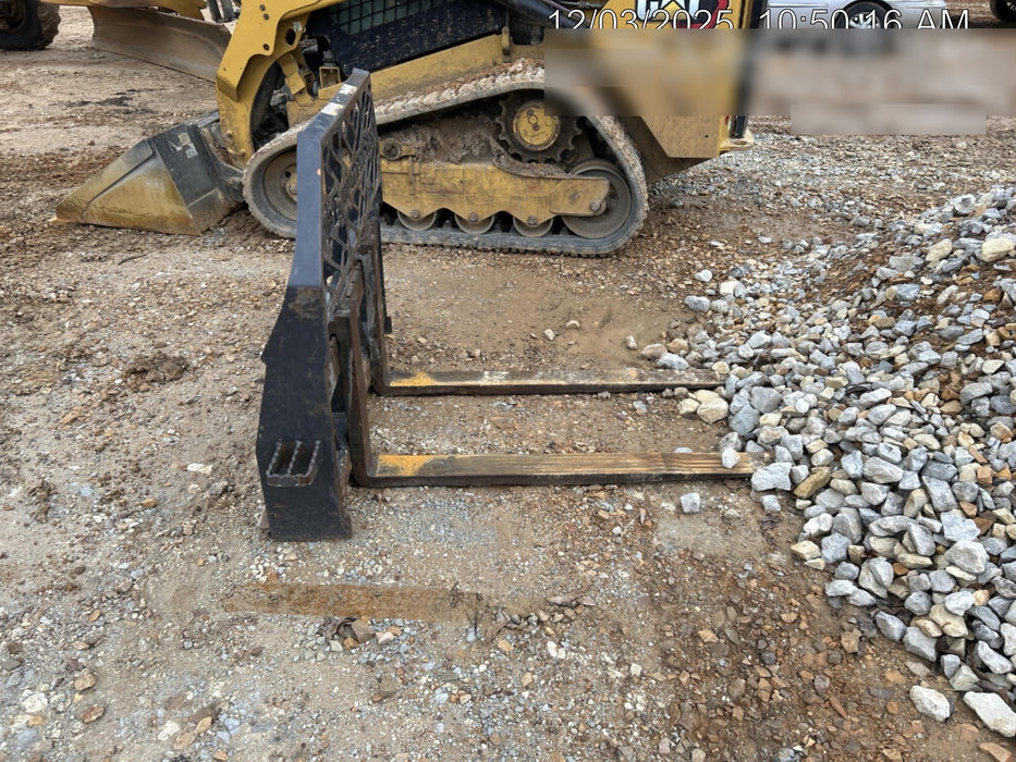 2021 PALADIN 48" Pallet Forks - Paladin
