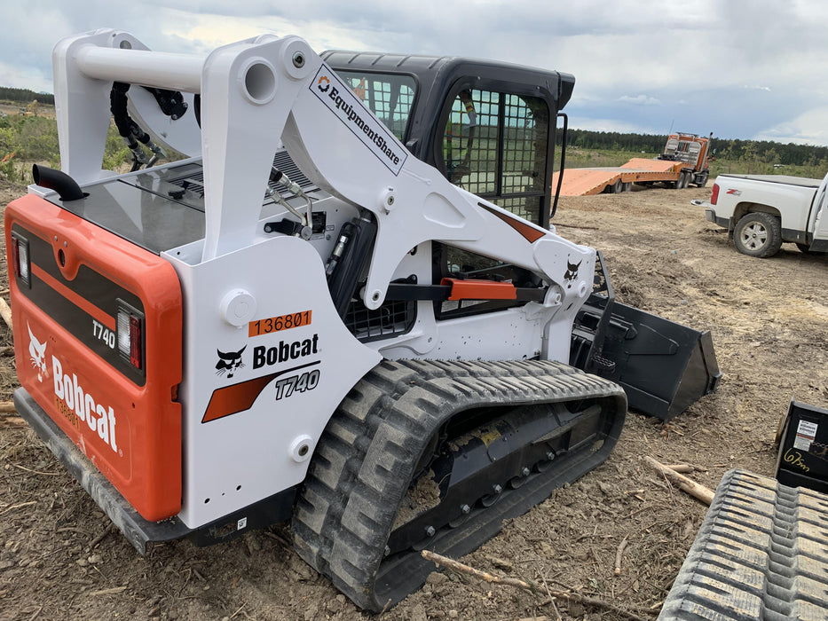 2021 BOBCAT T740