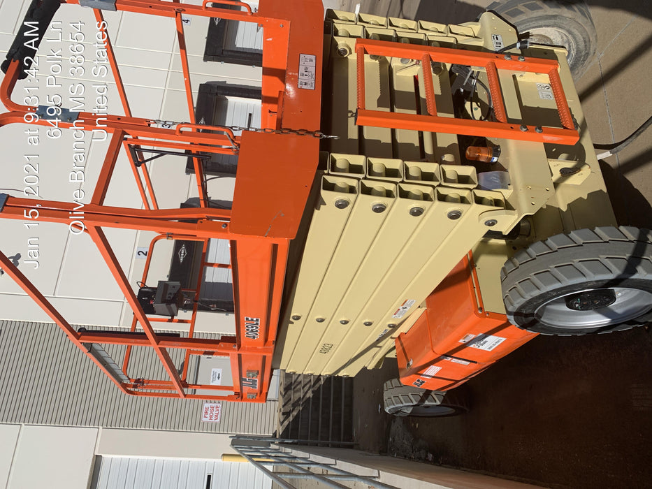 2019 JLG 4069LE Solid Non Marking Tires, Rotating Beacon