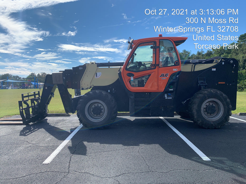 2021 JLG 1075