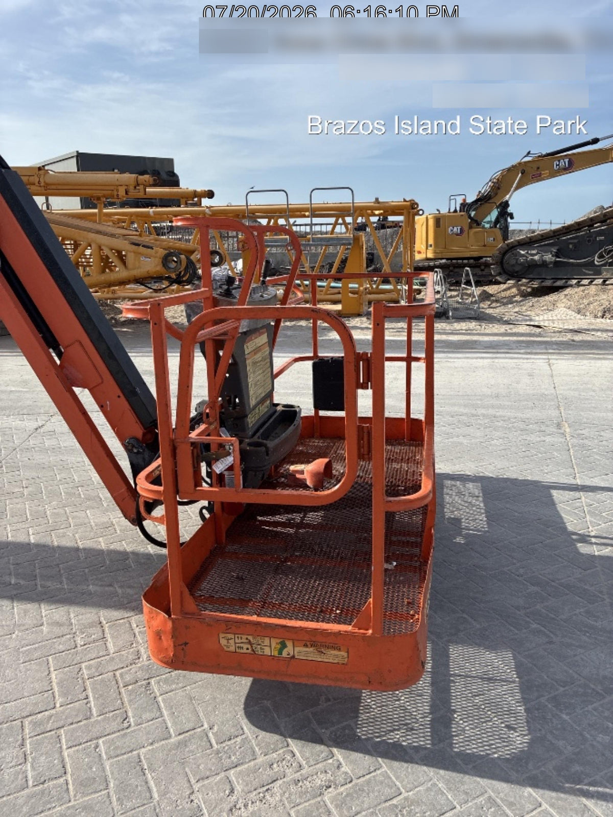 2021 JLG 660SJ