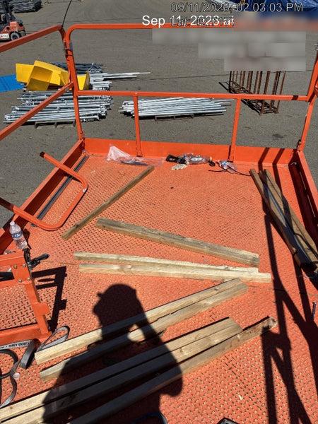2023 JLG RT4394