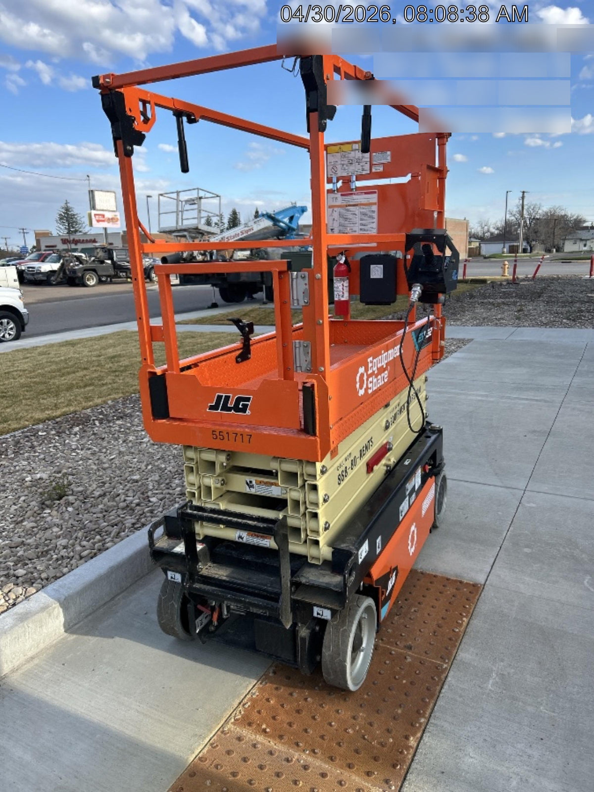 2025 JLG ES1932