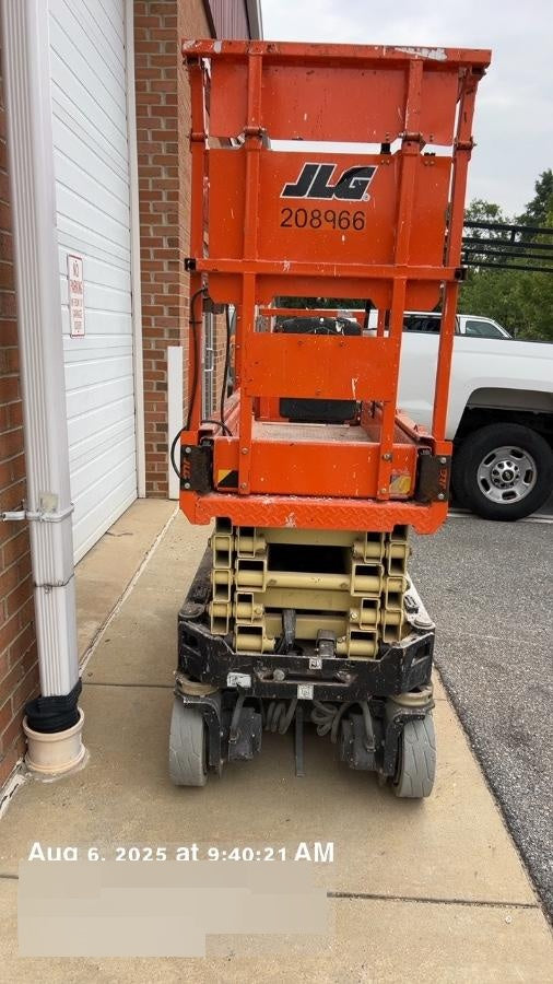 2022 JLG ES1932