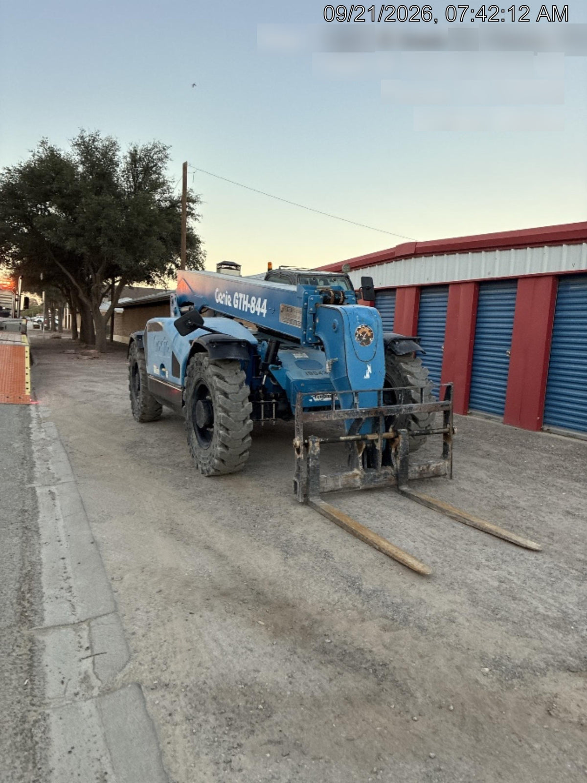 2018 Genie GTH-844 Genie GTH-844 w/Enclosed Cab w/HVAC, Work Lights, Solid Tires, Beacon, 60" Carriage and Forks