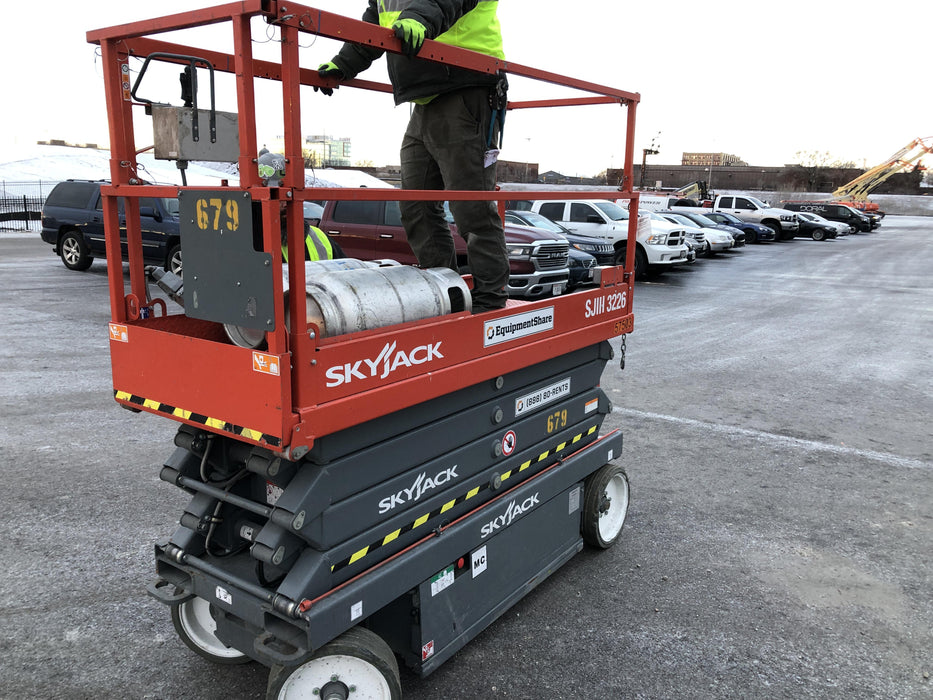 2017 Skyjack SJIII-3226 Standard Rental Specs