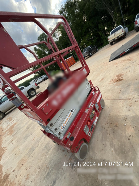 2019 MEC 1330SE MEC 1330SE w/ES Track Hardware, Full Extended 2 Year Warranty