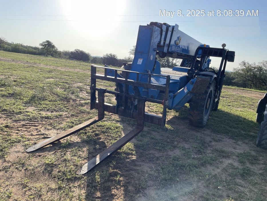 2017 Genie GTH-1056 Genie GTH1056, Solid Tires, 60" carriage, Light Kit, Open ROPS