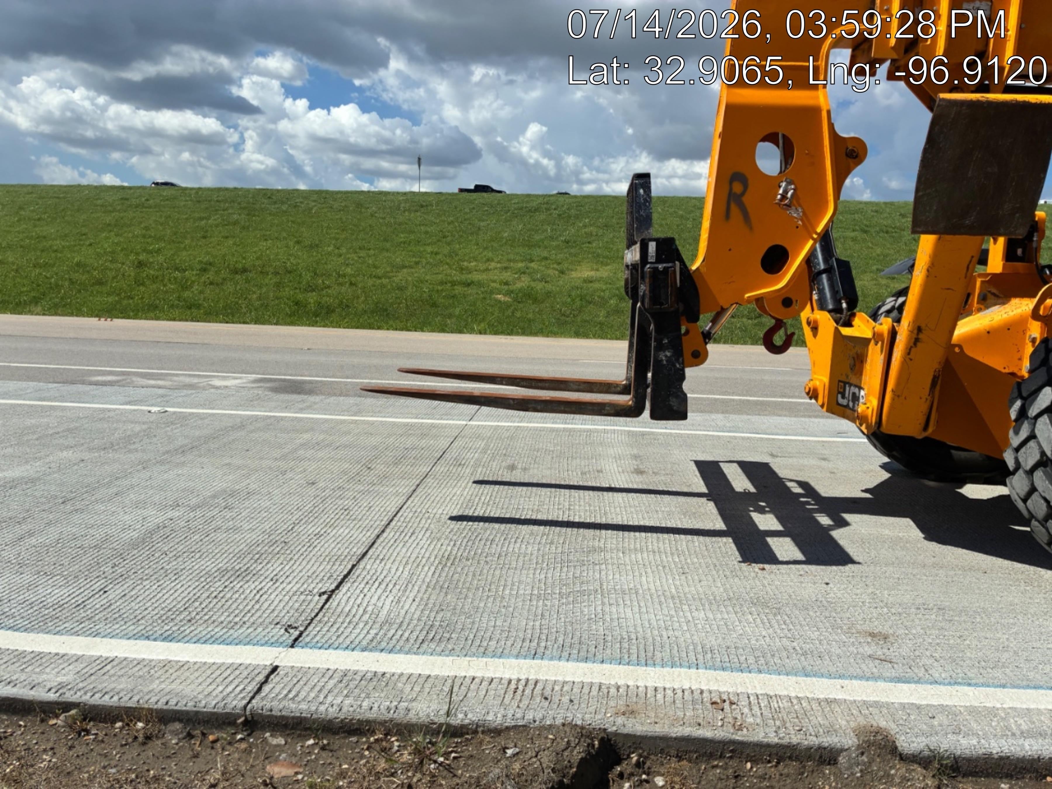 2023 JCB 510-56