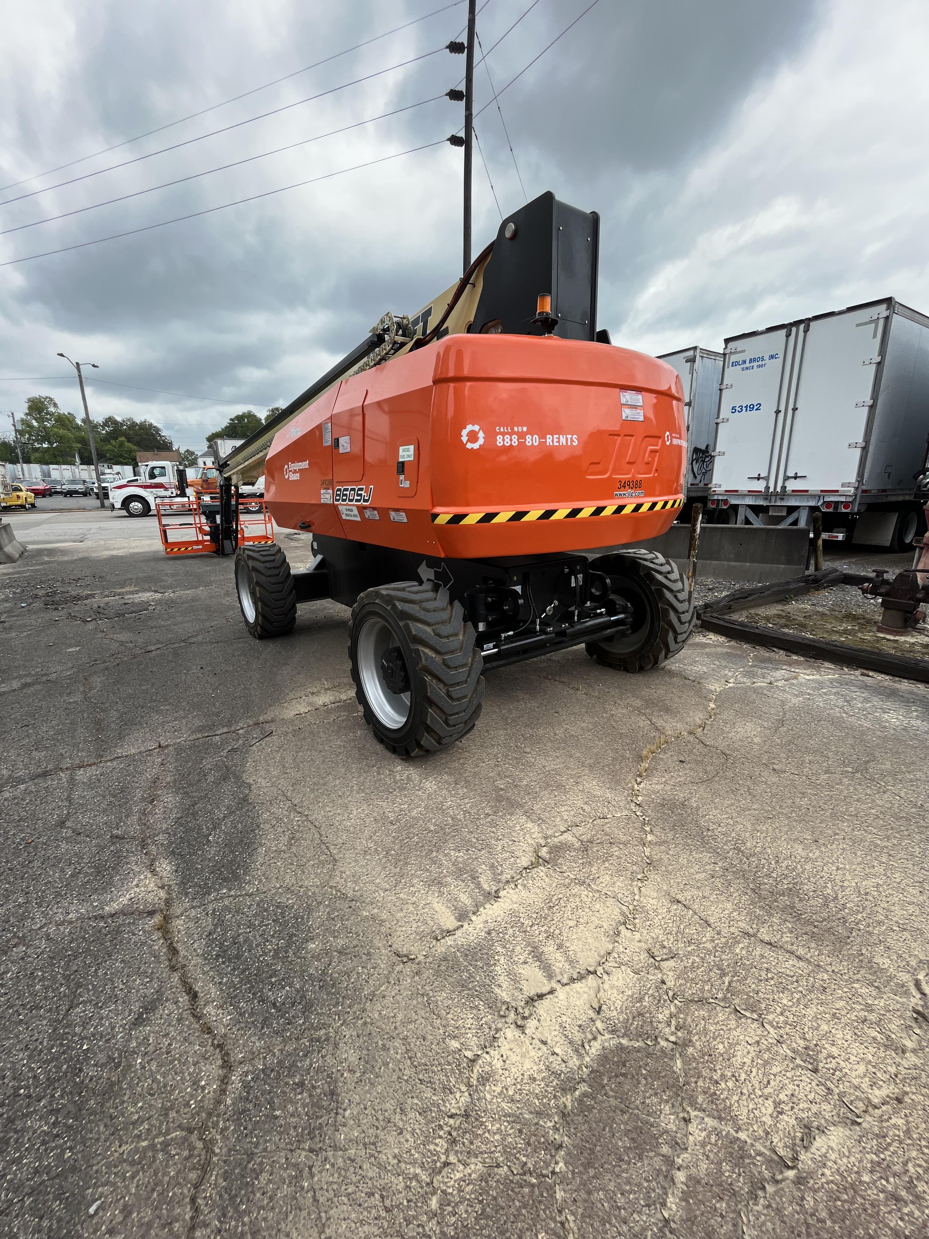 2023 JLG 860SJ