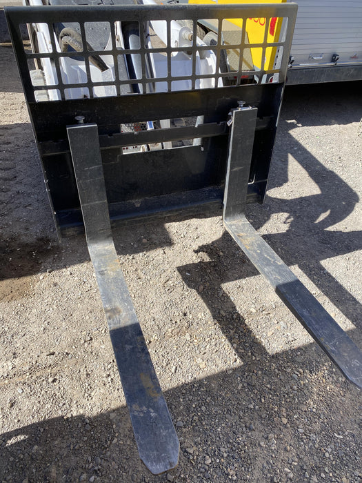 2023 BOBCAT 36" Mini Skid Steer Fork Carriage - Bobcat