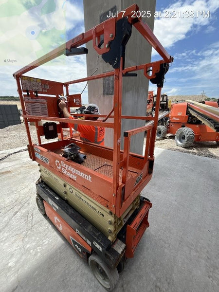 2022 JLG ES1932