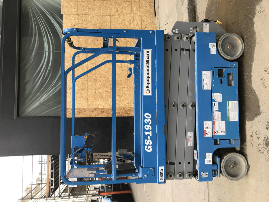 2019 Genie GS-1930 Half Height Swing Gate, 800W Inverter