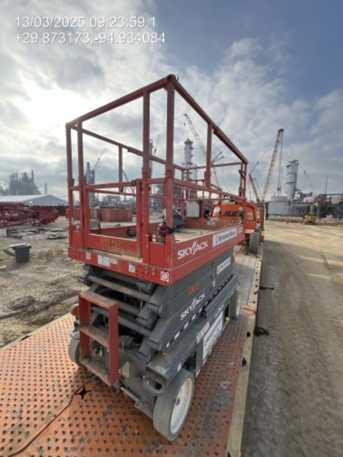 2021 SKYJACK SJ4732