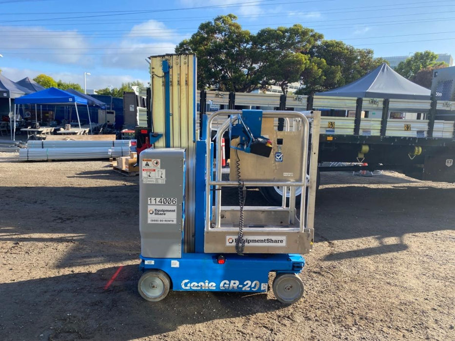 2020 GENIE GR-20