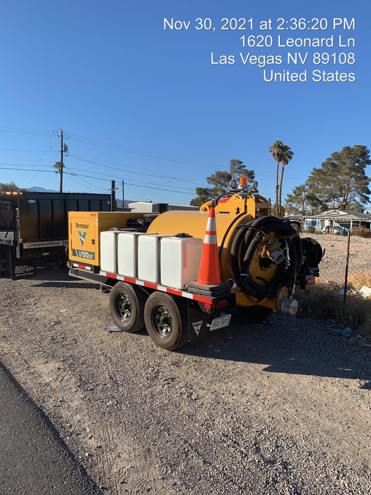 2021 Vac-Tron LP573XDT T4 Koehler Diesel Engine, 500 Gallon Debris Tank, x2 100 Gallon Water Tanks