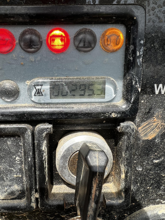 2021 Vac-Tron LP573XDT Kohler Diesel, 500 Gallon Debris Tank w/ Hydraulic Tilt, two (2) 100 Gallon Water Tanks, Low Profile Torsion Axles (12,000 GVWR)