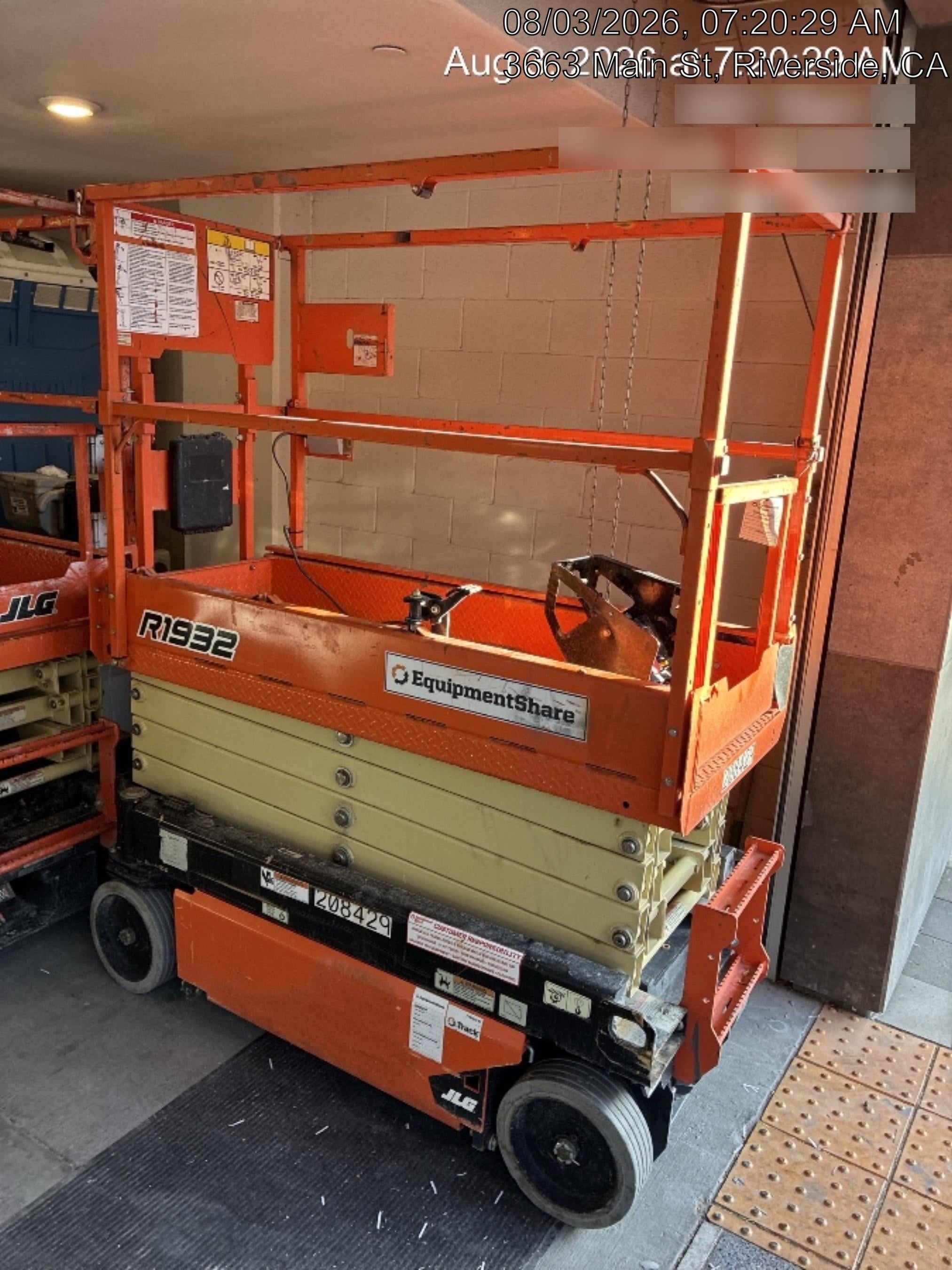 2022 JLG R1932