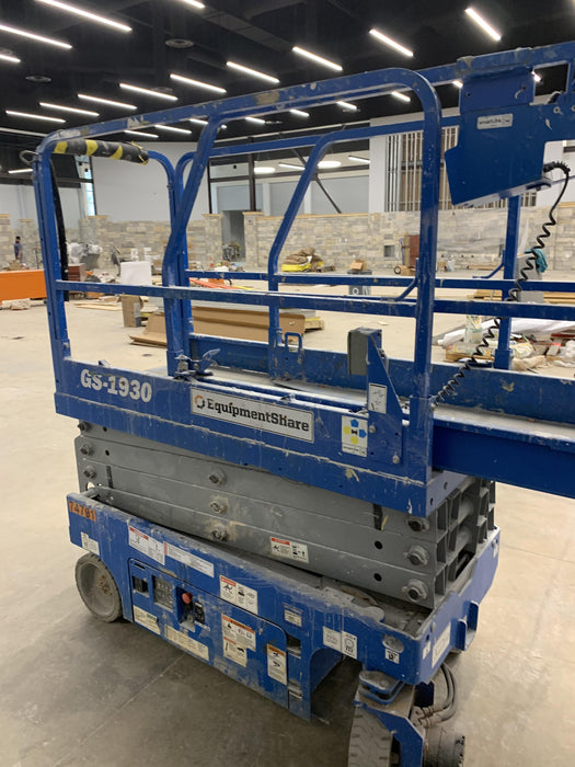 2020 Genie GS-1930 Fixed rails with chain entry gate - Pre A92.20