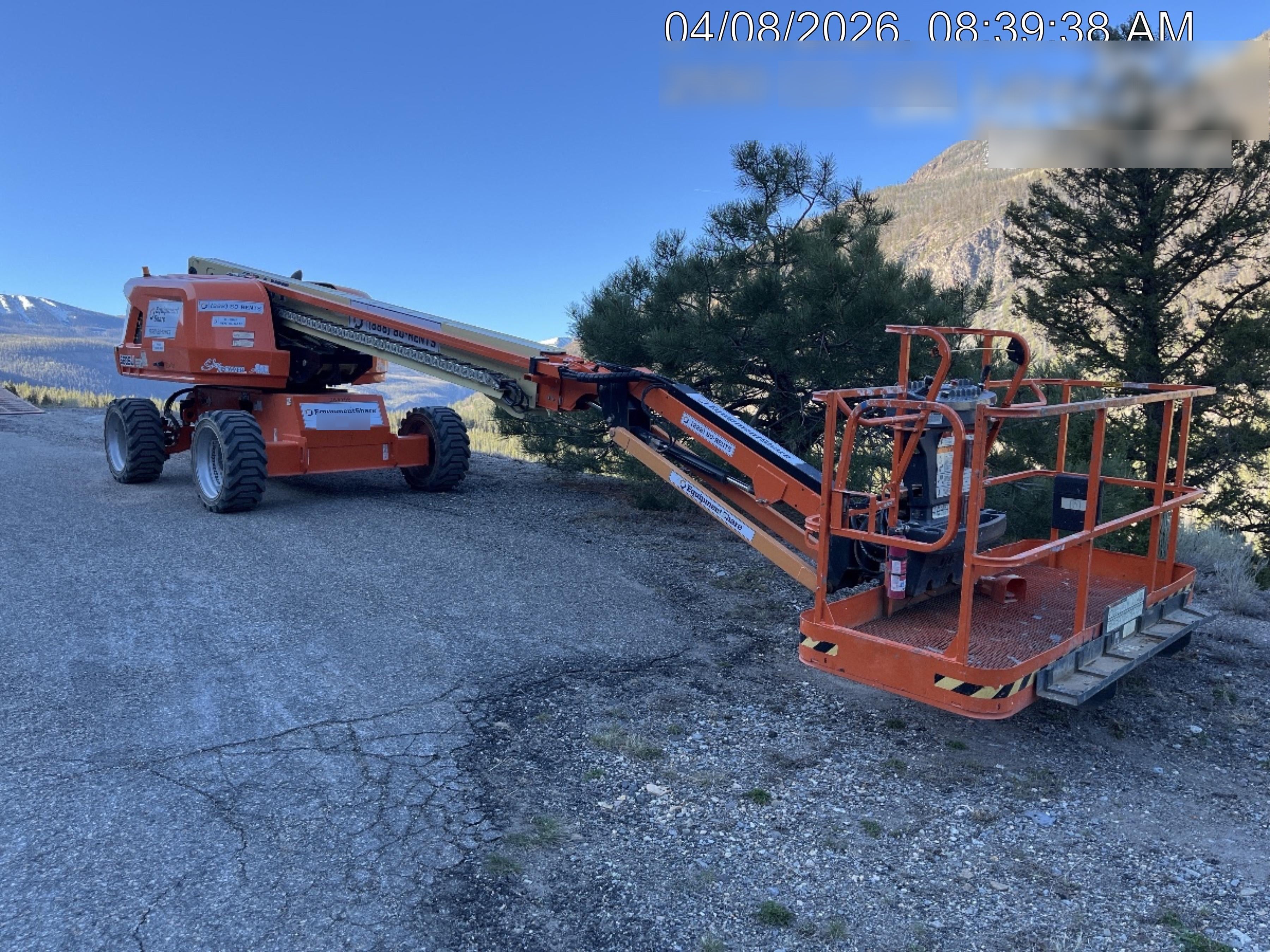 2022 JLG 660SJ