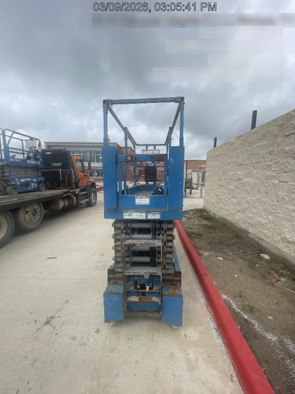 2017 Genie GS-3232 Genie GS3232 Narrow 32' Scissor Lift