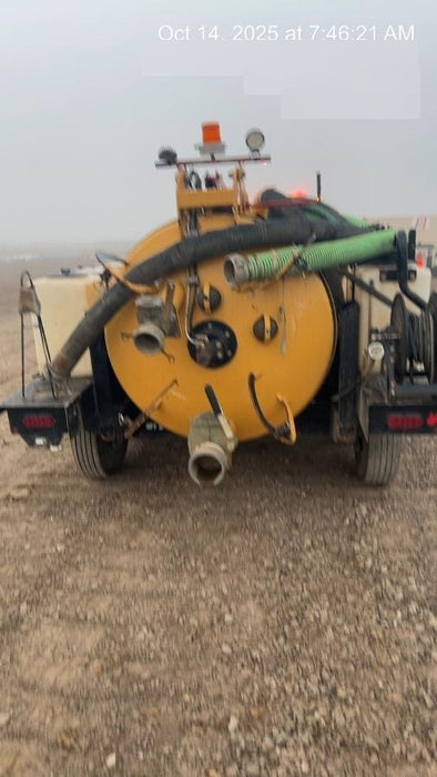 2023 Vac-Tron LP573XDT T4 Koehler Diesel Engine, 500 Gallon Debris Tank, x2 100 Gallon Water Tanks