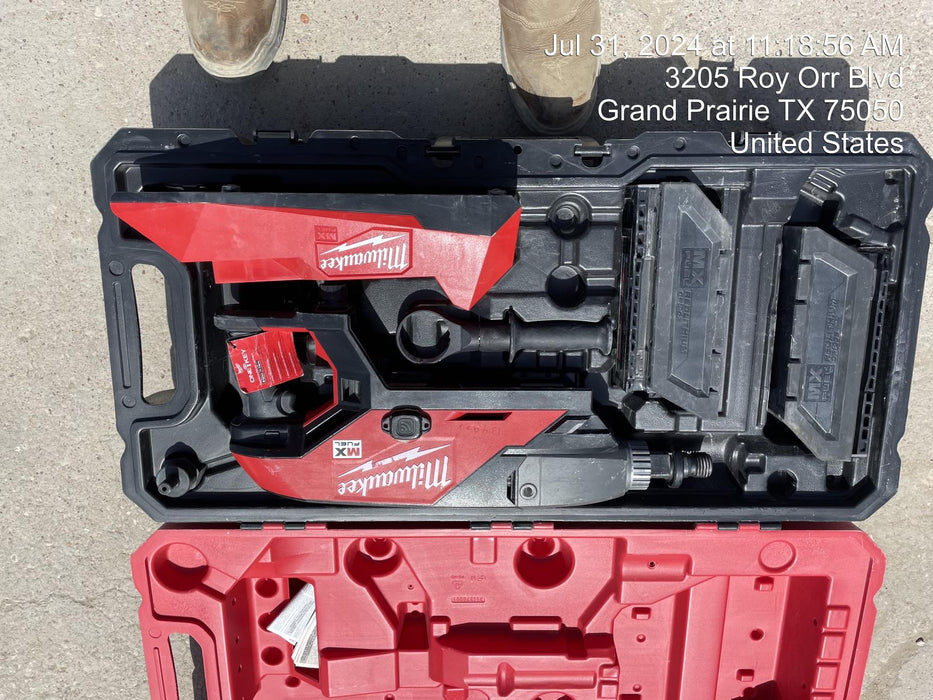 2021 MILWAUKEE MXF301-2CP