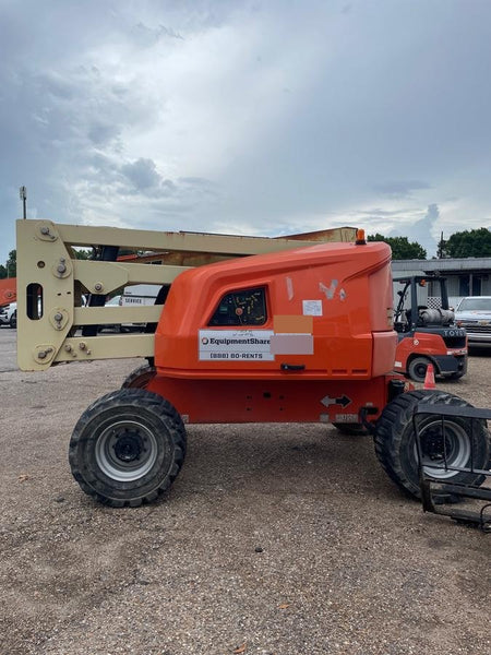 2019 JLG 450AJ