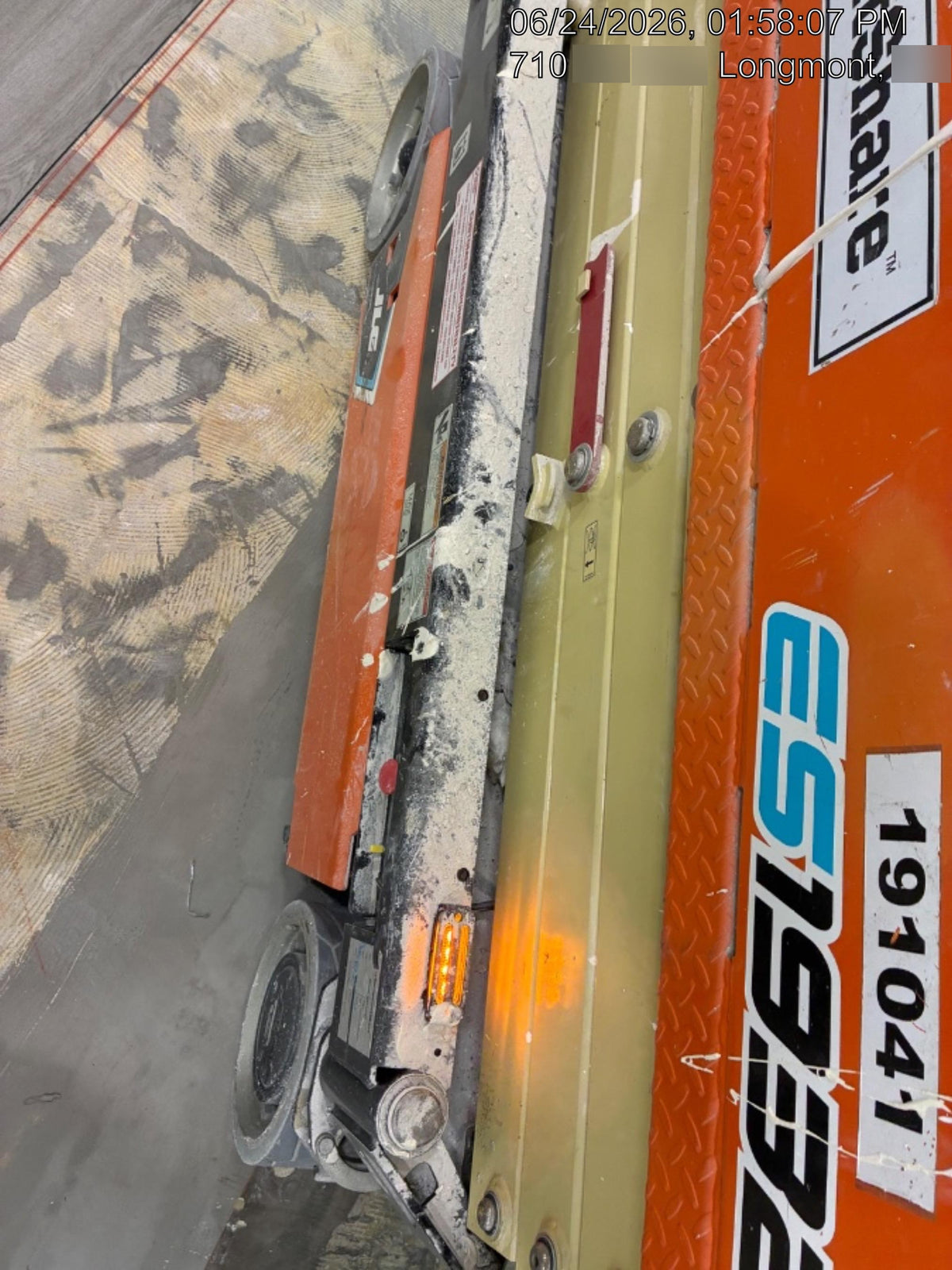 2021 JLG ES1932