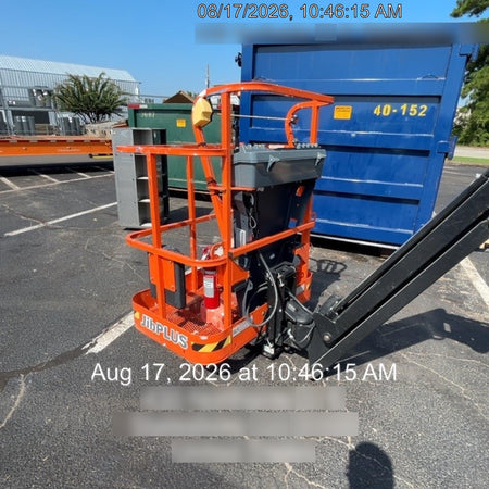 2023 JLG E300AJP