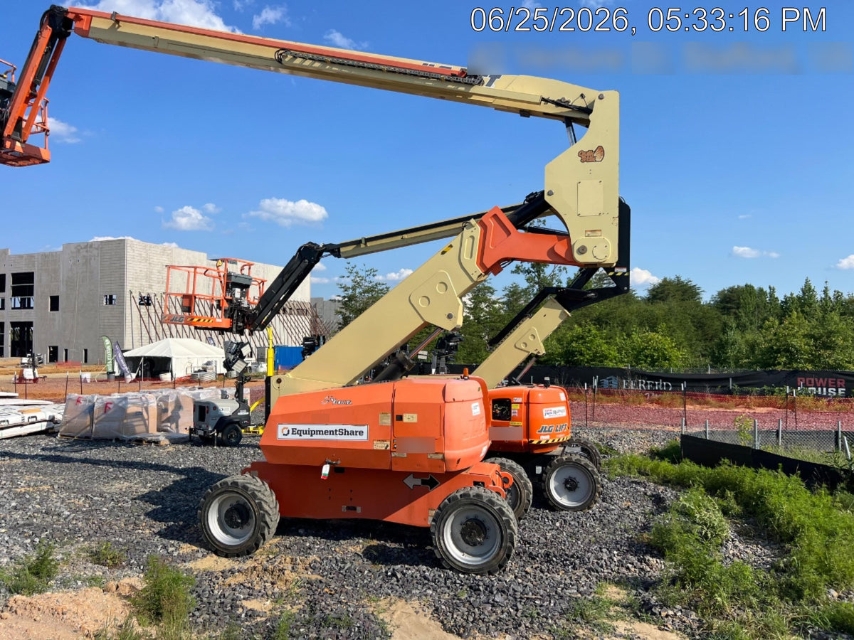2019 JLG 800AJ