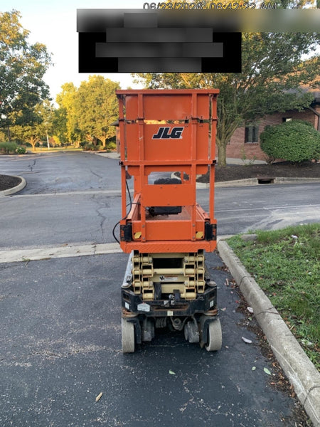 2021 JLG ES1932